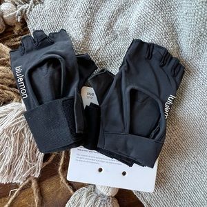 Lulu lemon workout gloves